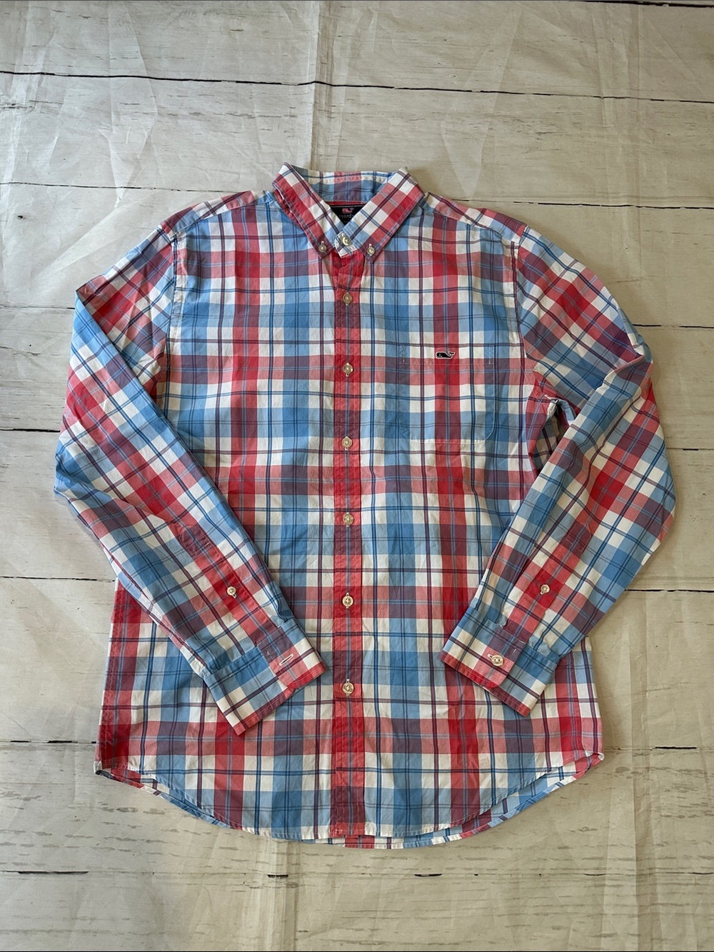 Vineyard Vines Men’s Red, Blue & White Plaid Button-Down Shirt slim fit tucker